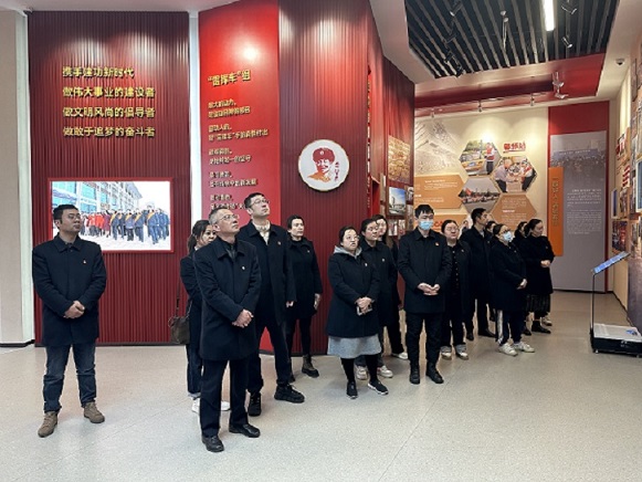 1700701286170688.jpg 雷锋精神.jpg